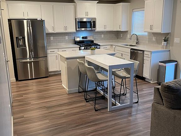 4th image of 6049 S Carlburg Ct