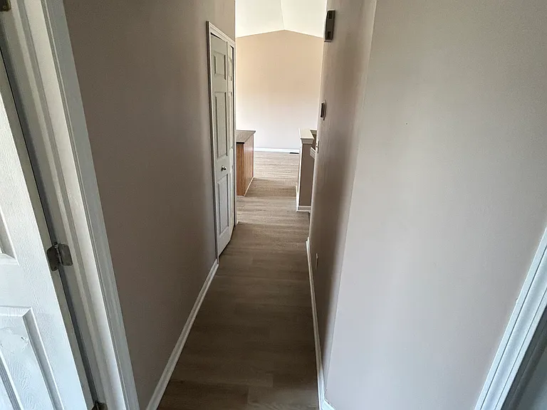 7365 Maplelawn Dr — Photo 5