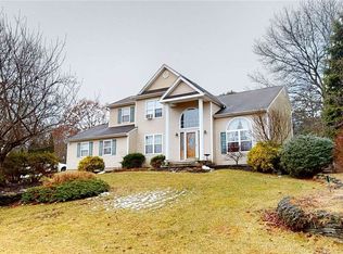 58 Winterberry Dr, Middle Island, NY 11953