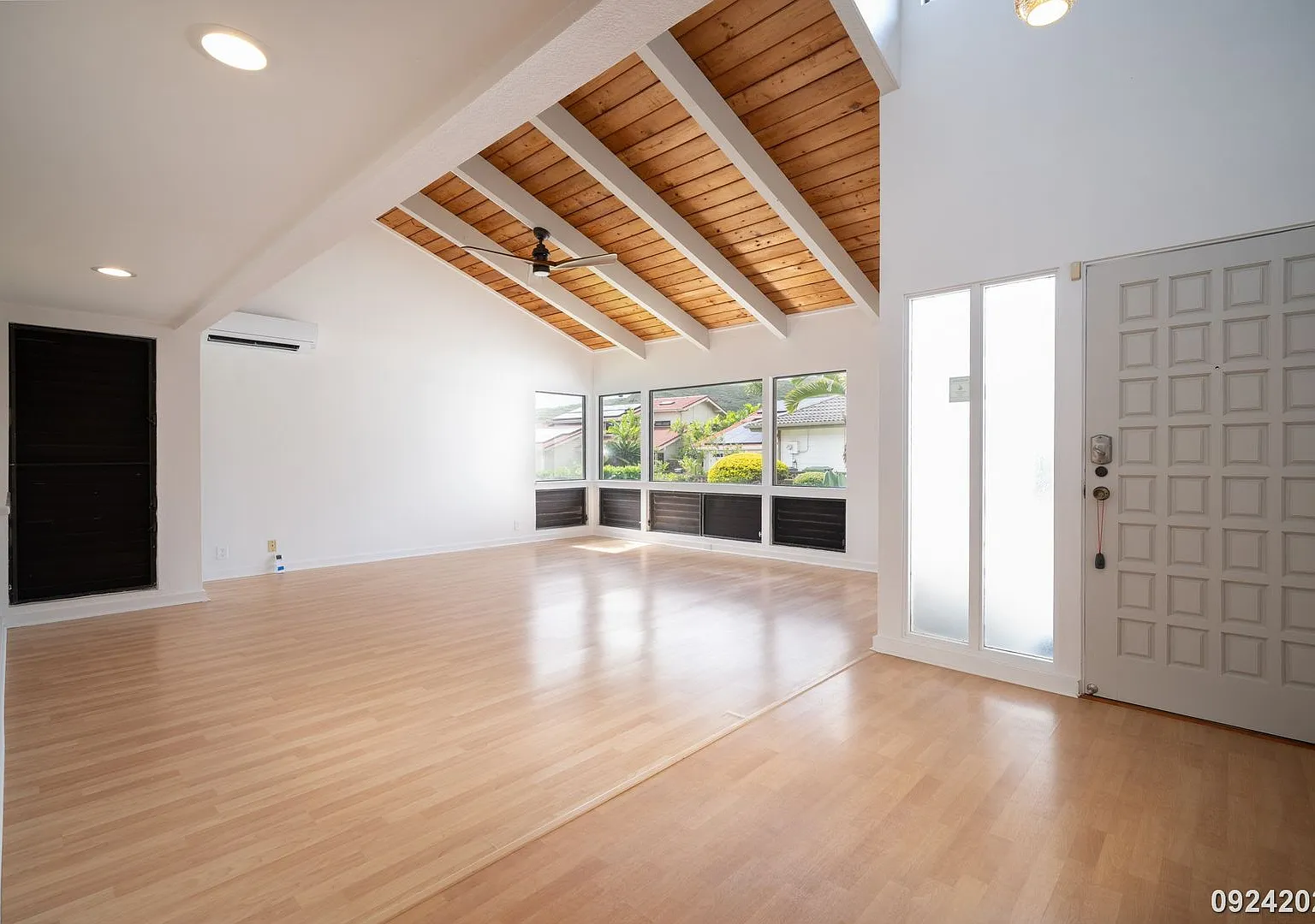 $6395.00 4bd/3ba Single Family Home in Marina West Neighborhood in Hawaii Kai — Photo 2