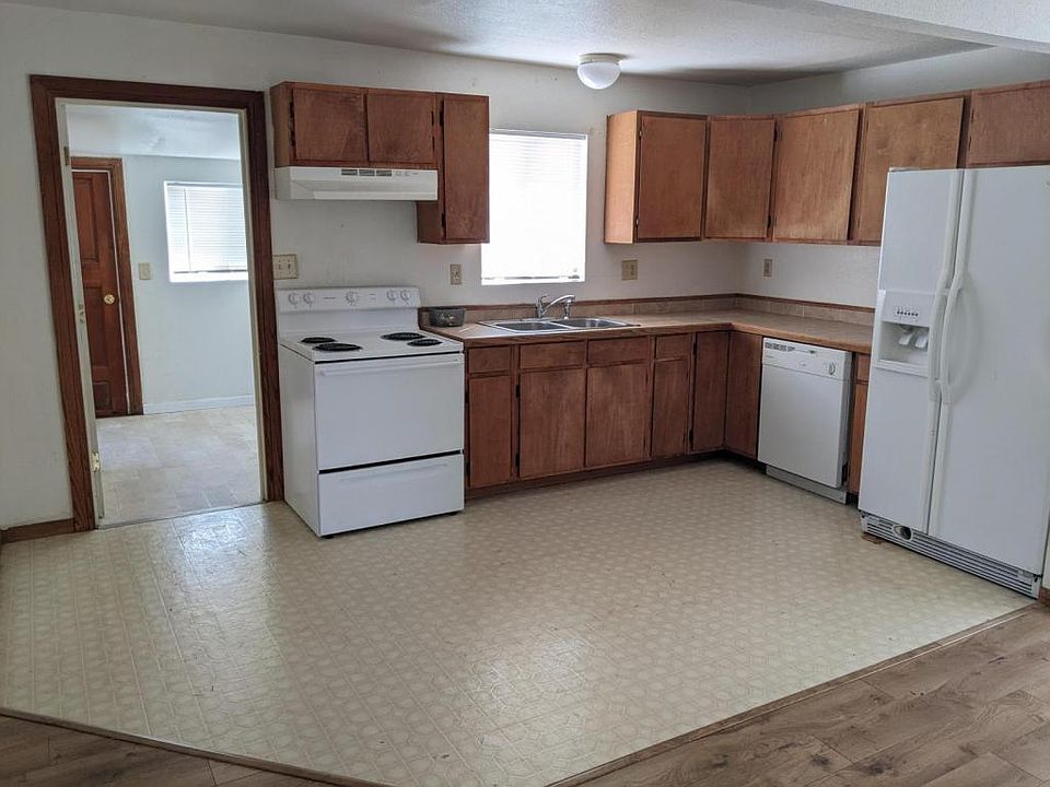 1st image of 1456 Bebeau Ln