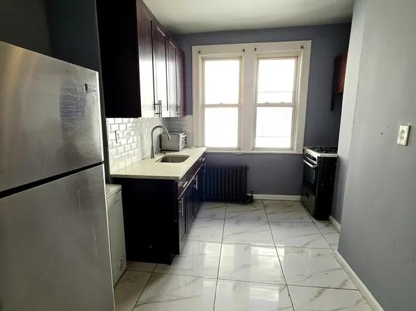 225 Lembeck Ave #1A, Jersey City, NJ 07305