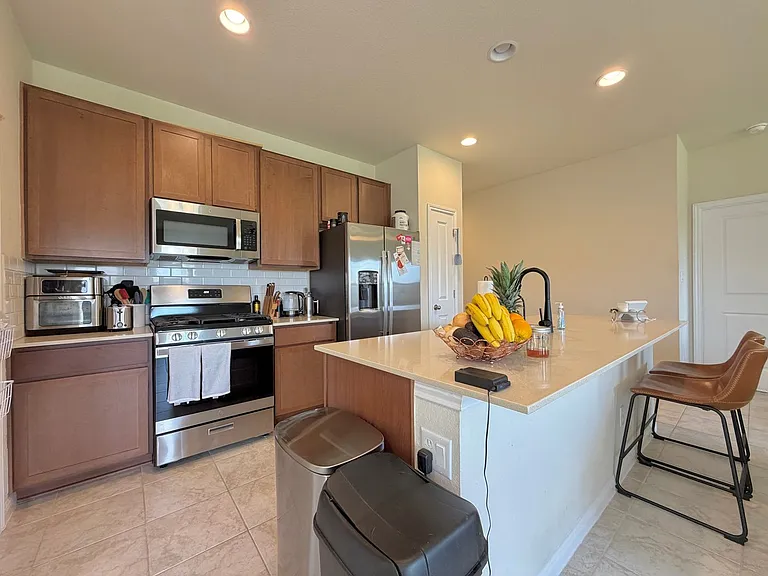 18200 Emu Ln — Photo 12