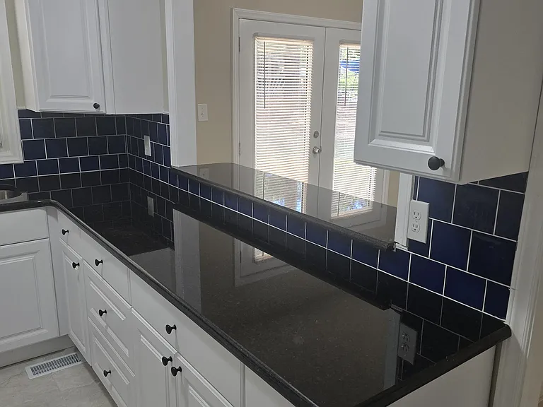 6550 Venture Dr — Photo 23