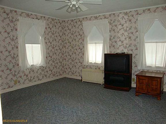 5th image of 48 Lords Ln