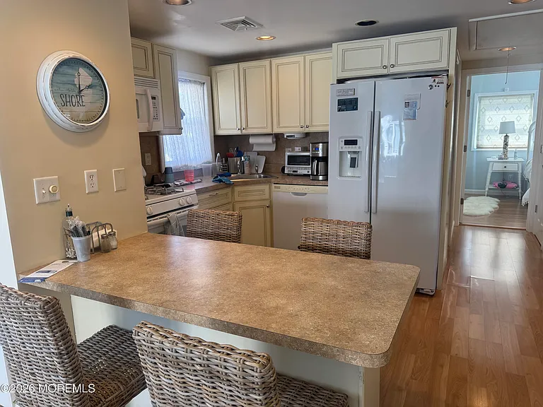 128 San Fernando Dr — Photo 3