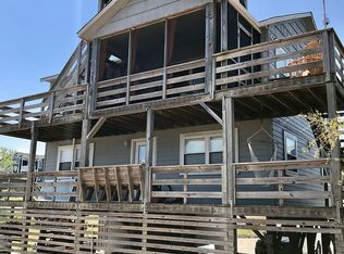 5119 Lunar Dr, Kitty Hawk, NC 27949