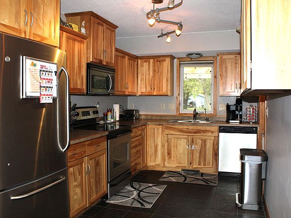 5th image of 1717 Maple Dr SE