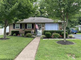 4905 Stratford Rd, Evansville, IN 47710