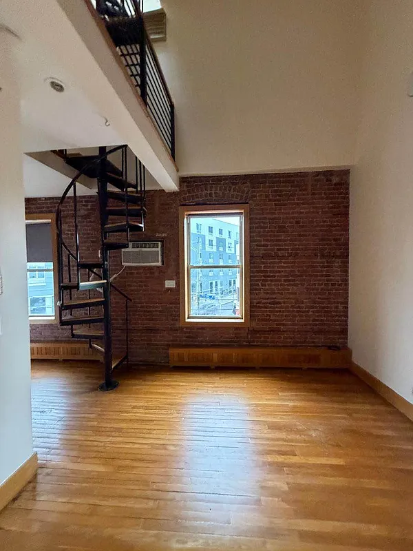 477 Saint Mark's Place 3A