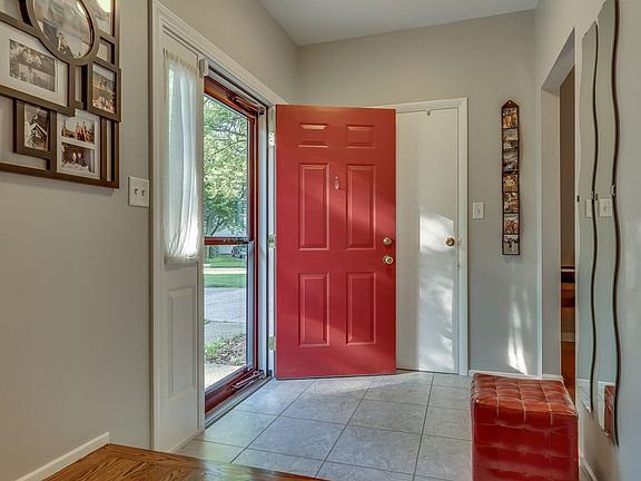 3rd image of 18025 Bariger Pl