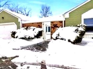 3 Hampton On Auburn, Rolling Meadows, IL 60008