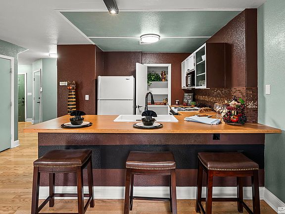 5th image of 5625 Vista Luna Dr APT 102