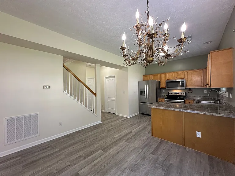 1437 Day Lily Dr — Photo 7