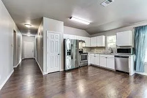 2719 Avenue J — Photo 10