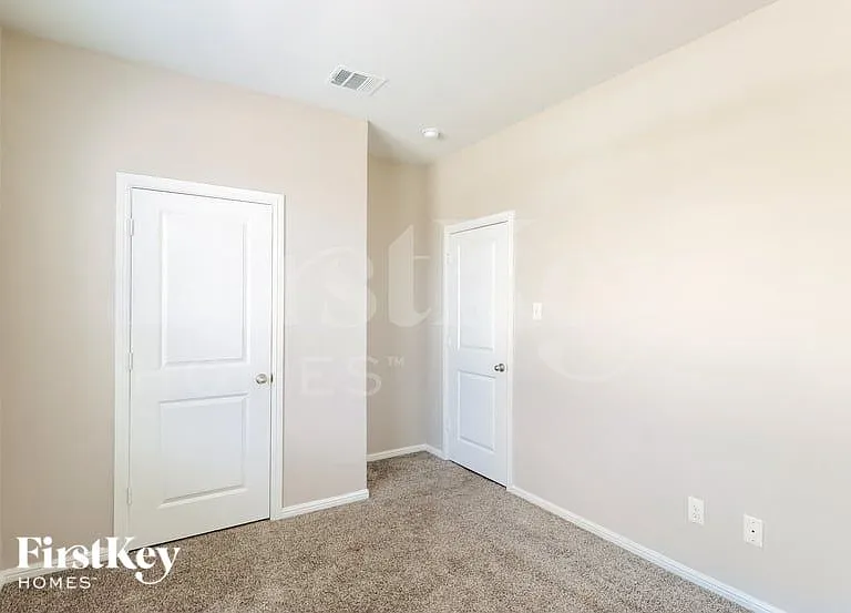 4624 Corktree Ln — Photo 11