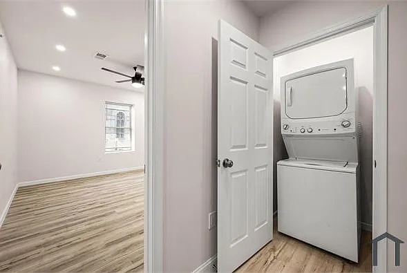 439 W Girard Ave #4 — Photo 10