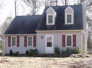 2001 White Oak Cir, Clayton, NC 27520