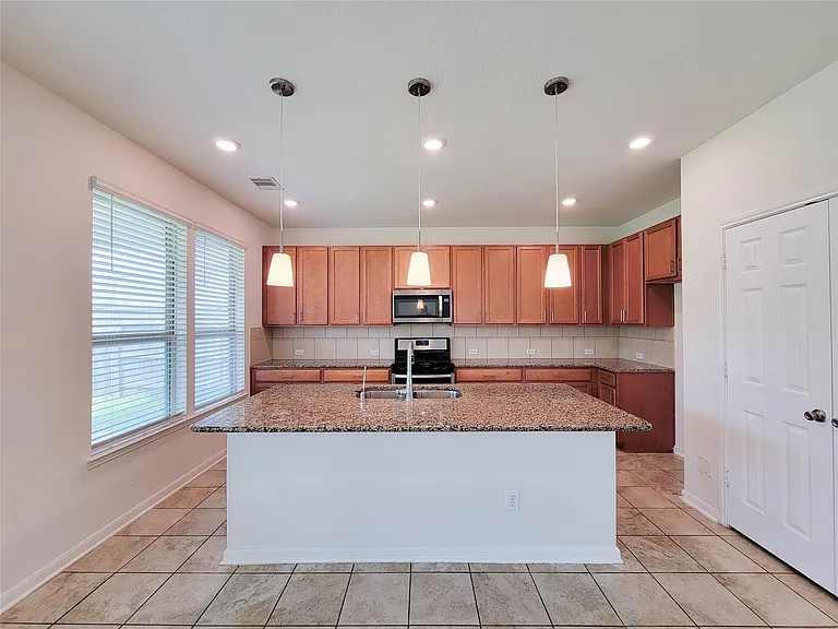 14108 Wedgewood Lakes Ct — Photo 12