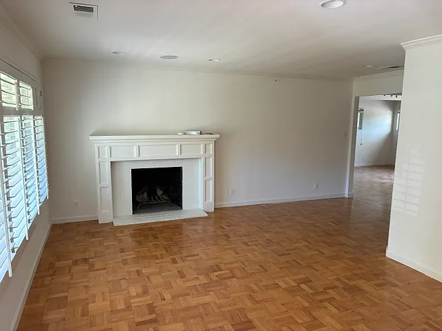 1271 Windsor Way — Photo 16