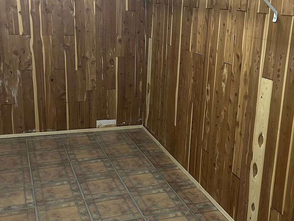 2nd image of 7656 Lakeside Dr