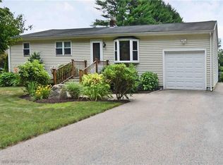 19 Old Blitzkrieg Trl, Hope Valley, RI 02832