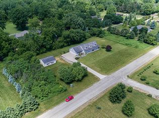 28501 Tindale Trl, New Hudson, MI 48165