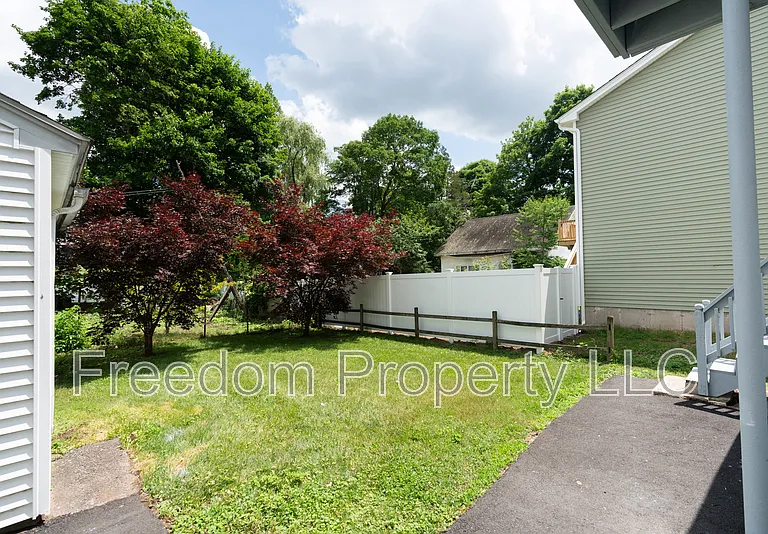 57 Germania St — Photo 7