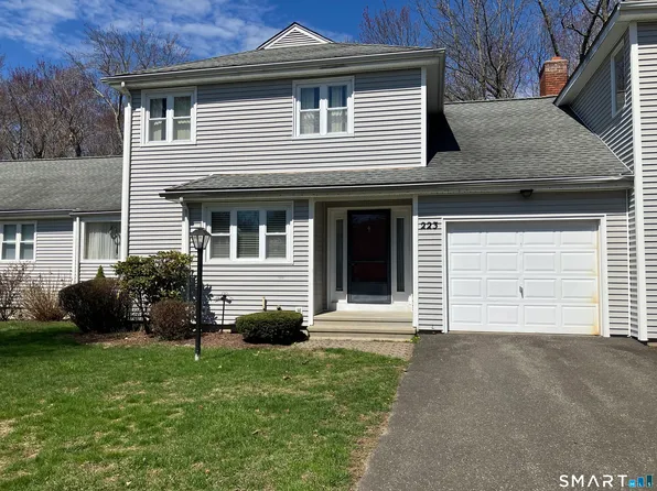 223 Deer Run #223, Shelton, CT 06484