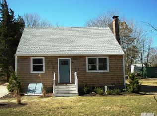 77 Locust Ave, Southampton, NY 11968