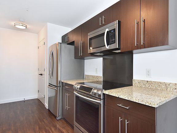 3rd image of 13 Main St #5B
