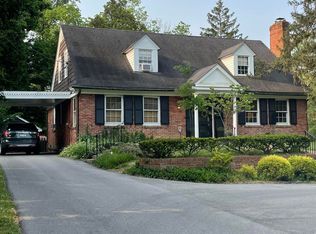 11900 Spring Garden Ln, Anchorage, KY 40223