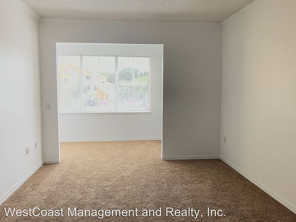 5th image of 18001 Richmond Place Dr APT 326