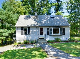 34 Mill St, Burlington, MA 01803