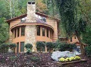 303 Silverbell Ln, Gatlinburg, TN 37738