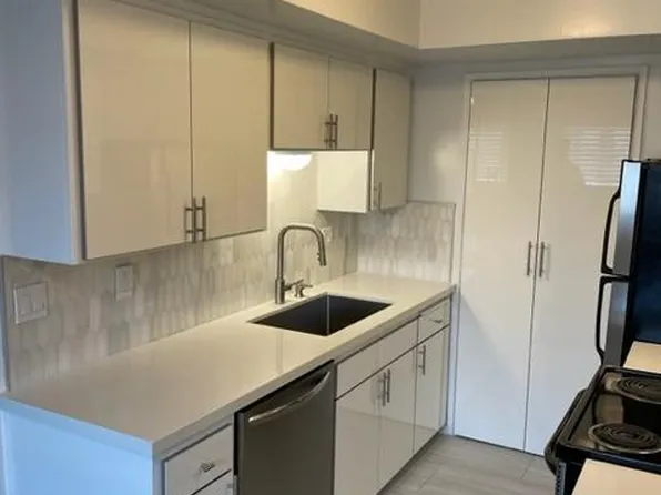 8131 Lemon Ave, La Mesa, CA 91941