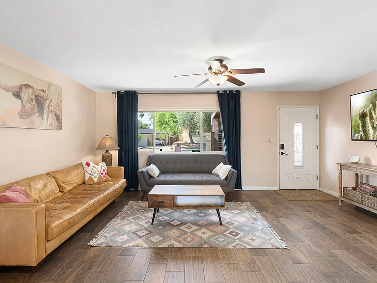1231 E Diana Ave — Photo 6
