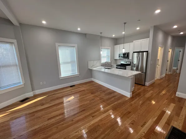 29 Alpine St, Somerville, MA