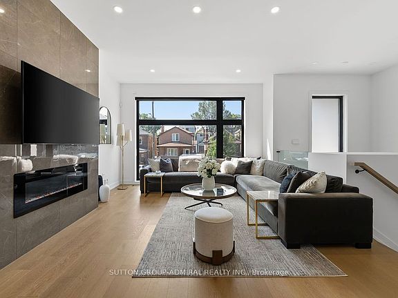3rd image of 80 Bude St