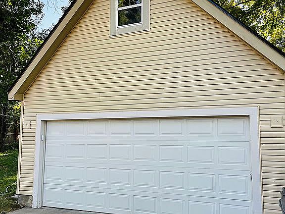 4th image of 4111 C St