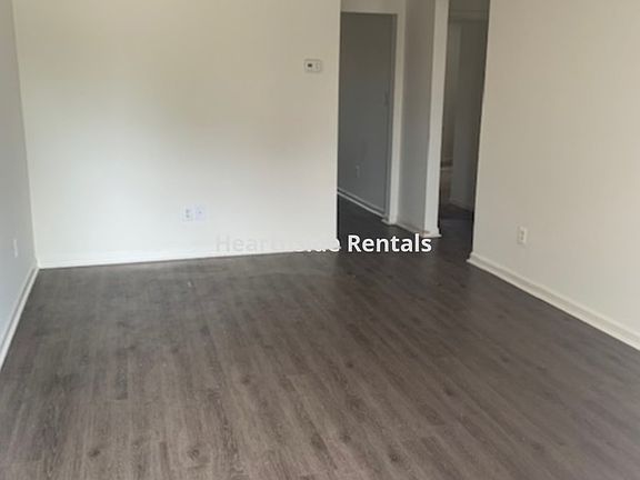 2nd image of 3005-11 Caldwell Ct