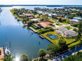 26 Park Ave, Vero Beach, FL 32960