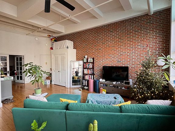 2nd image of 300 Communipaw Ave APT 115