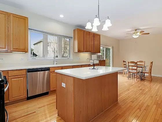 4th image of 9 Shoal Creek Ct