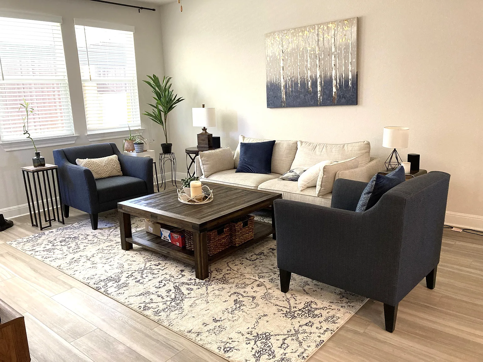 3 bed, 2.5 bath, 1864 sqft, $2,295 — Photo 1