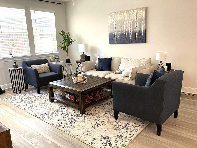 15504 Ellinger Dr — Photo 4