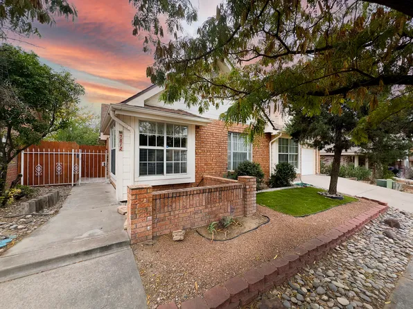 7812 Redberry St NW, Albuquerque, NM 87120