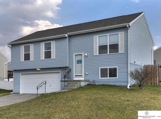 8005 S 159th St, Omaha, NE 68136