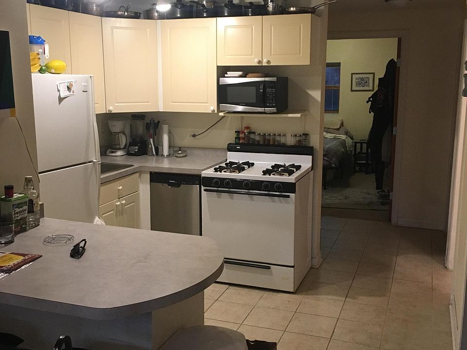 1st image of 1616 N Paulina St #1