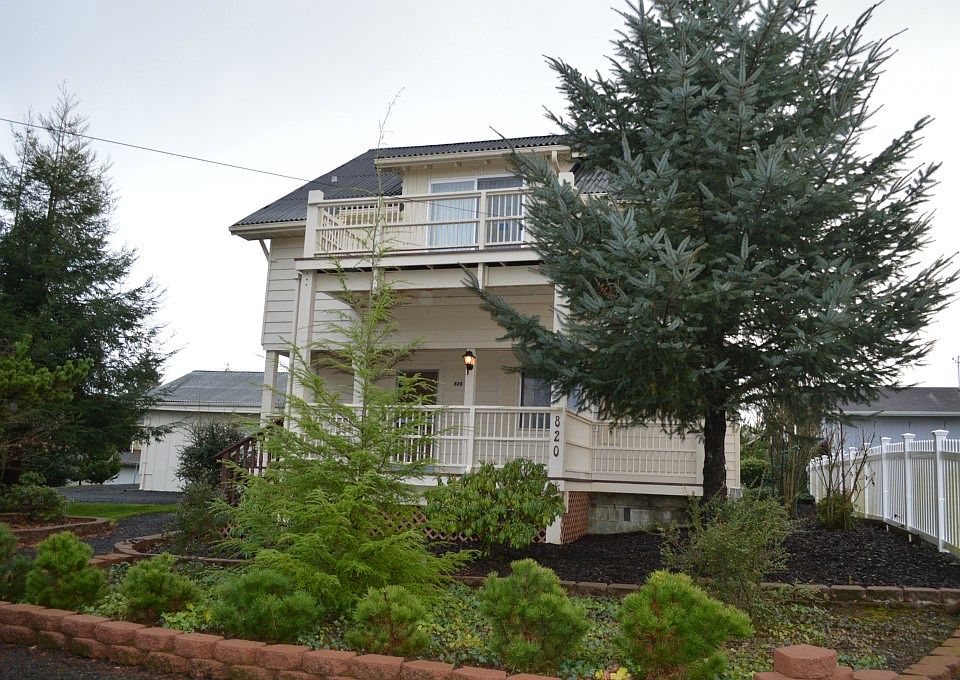 1st image of 820 California Ave